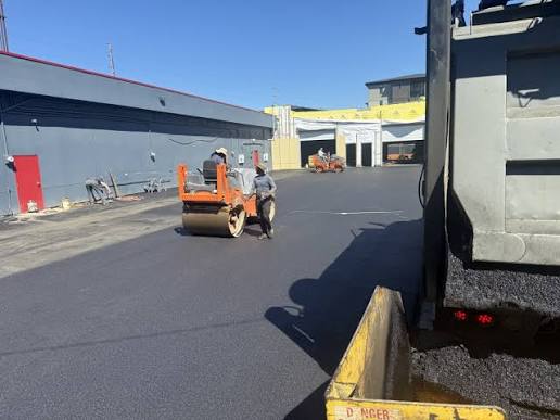 Asphalt Paving Service